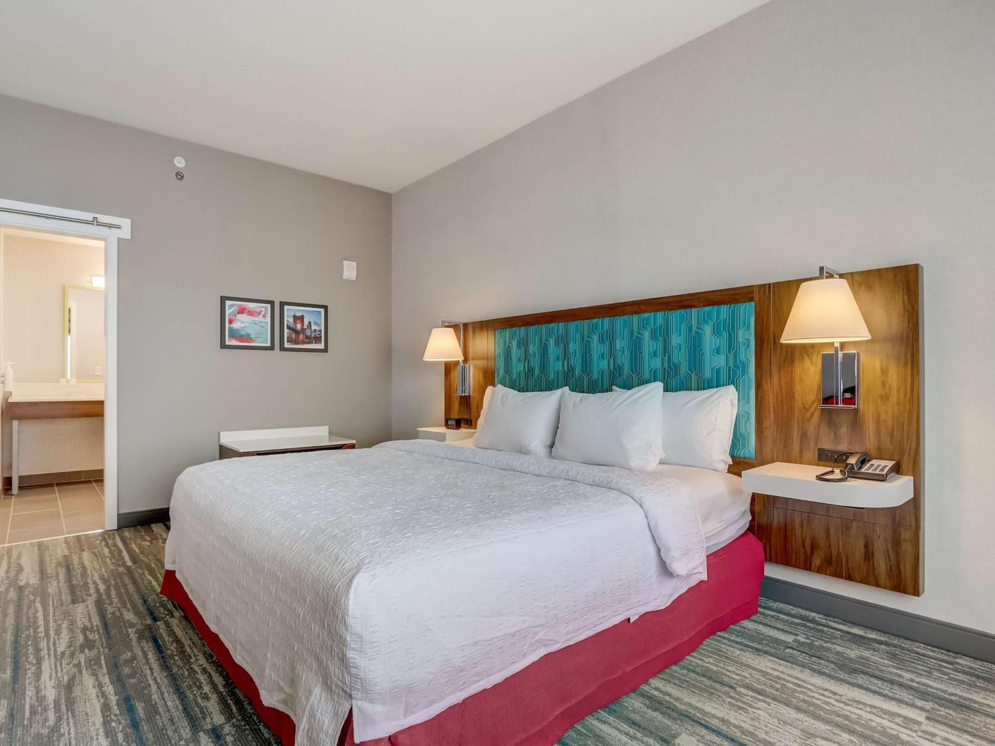 Hampton Inn & Suites Cincinnati Midtown Rookwood Ngoại thất bức ảnh