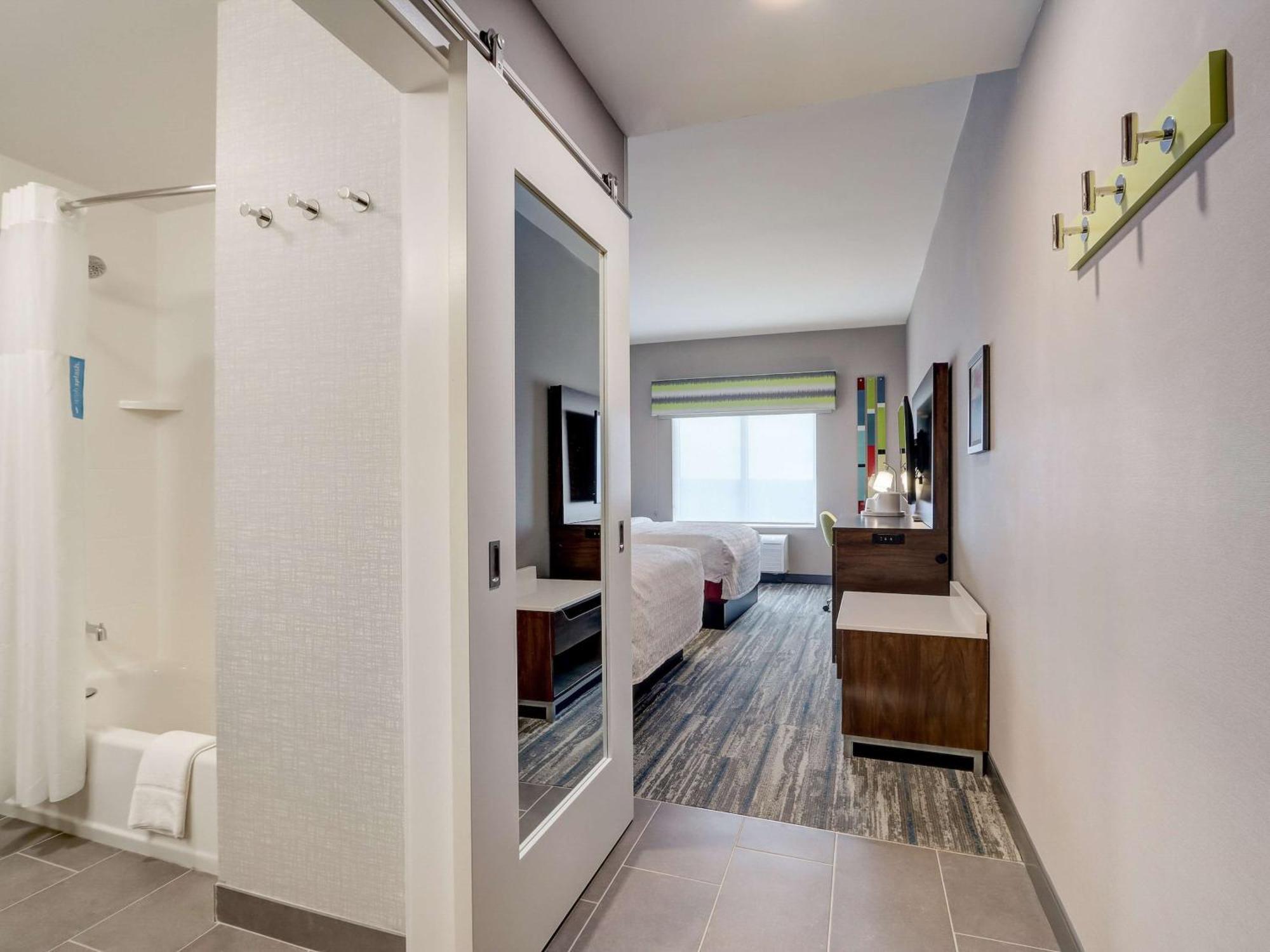Hampton Inn & Suites Cincinnati Midtown Rookwood Ngoại thất bức ảnh
