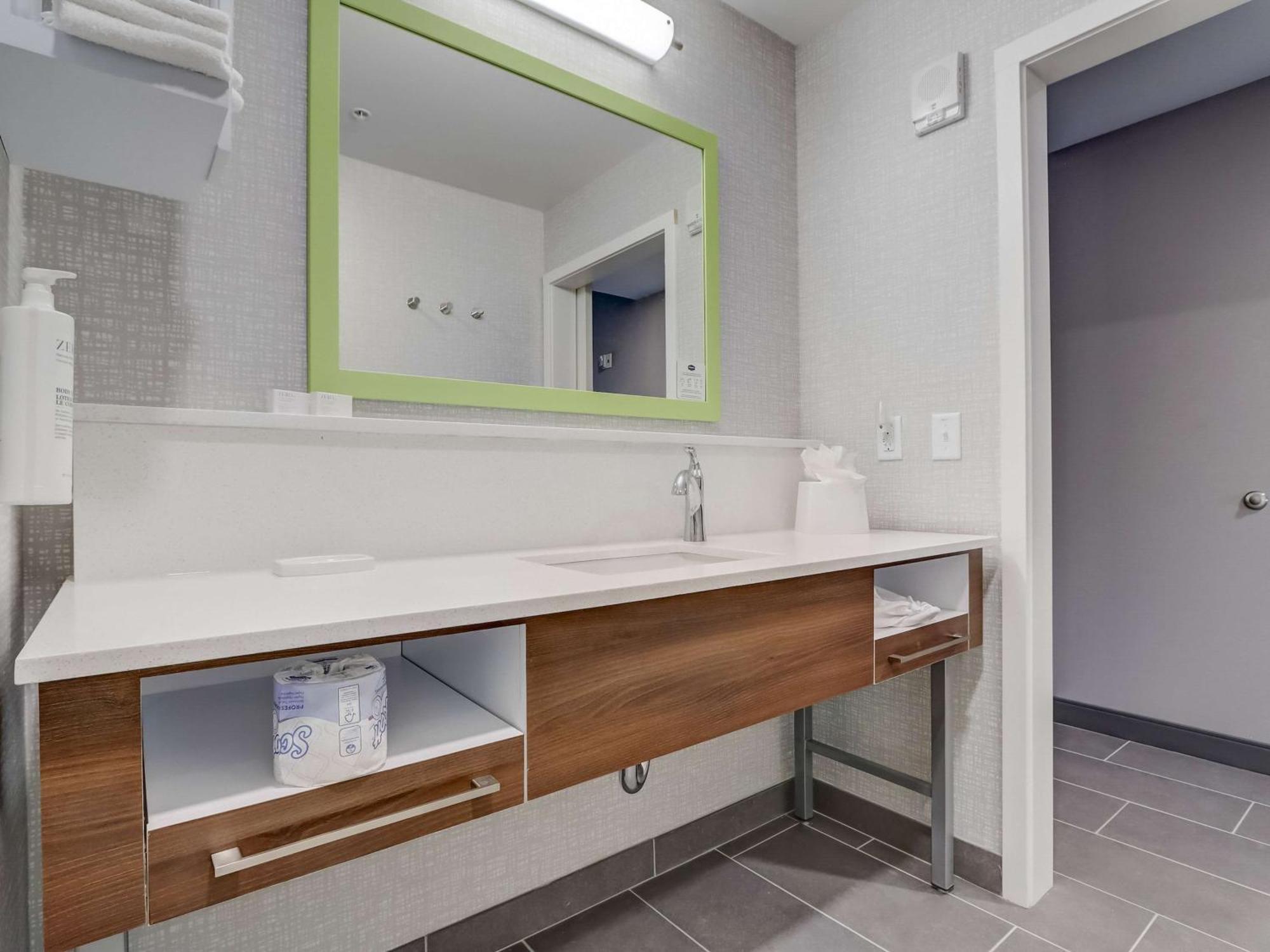 Hampton Inn & Suites Cincinnati Midtown Rookwood Ngoại thất bức ảnh