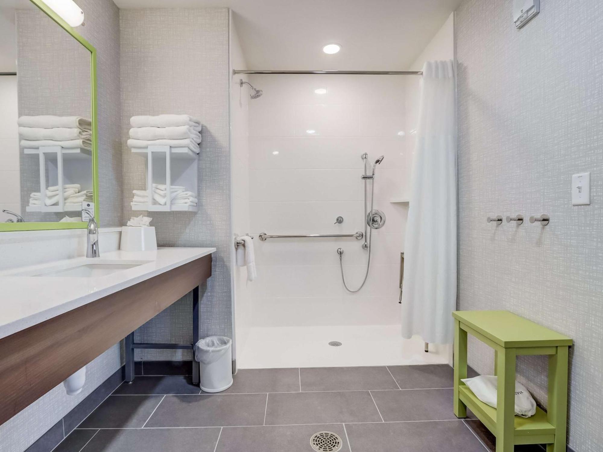 Hampton Inn & Suites Cincinnati Midtown Rookwood Ngoại thất bức ảnh