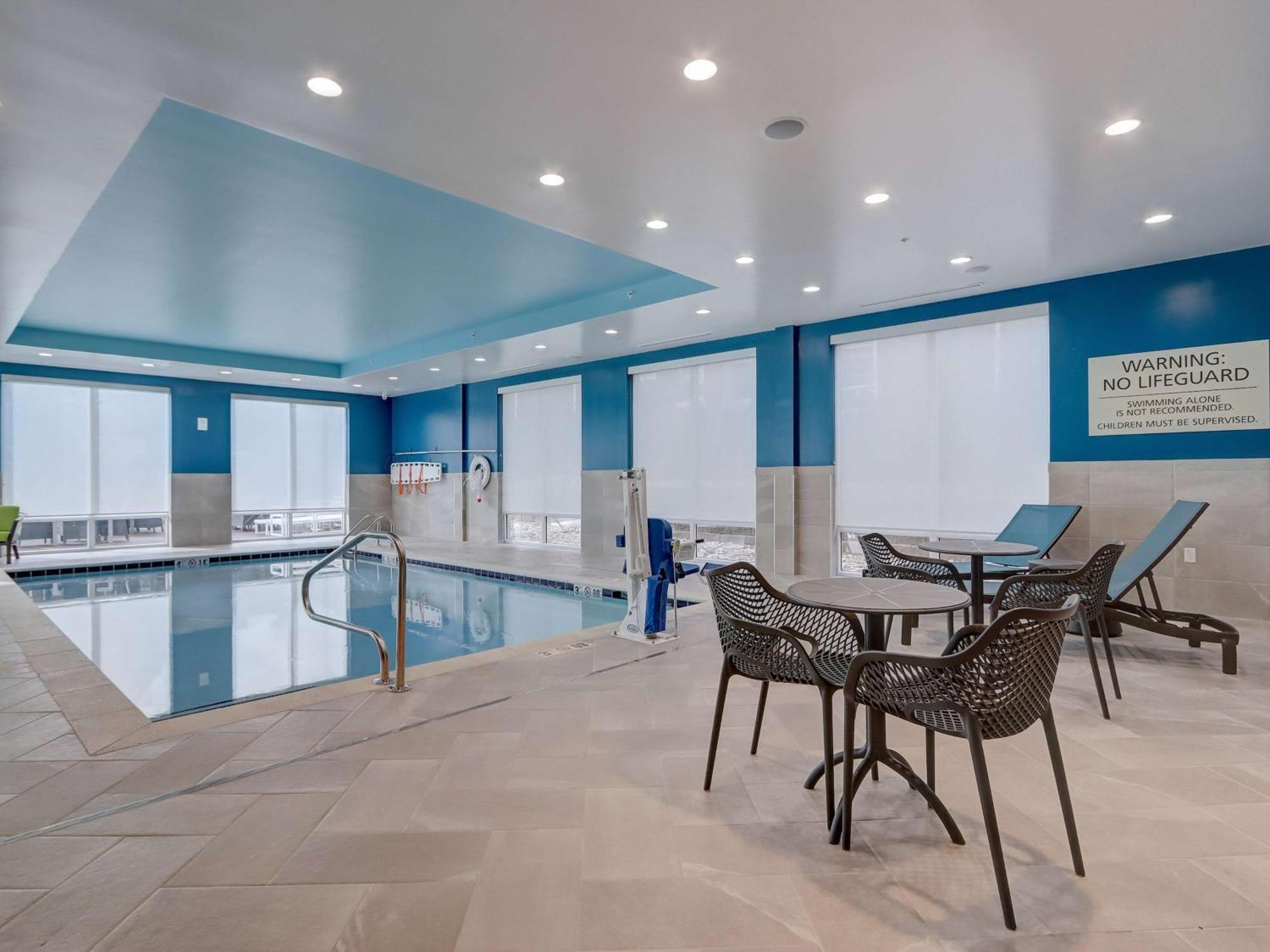 Hampton Inn & Suites Cincinnati Midtown Rookwood Ngoại thất bức ảnh