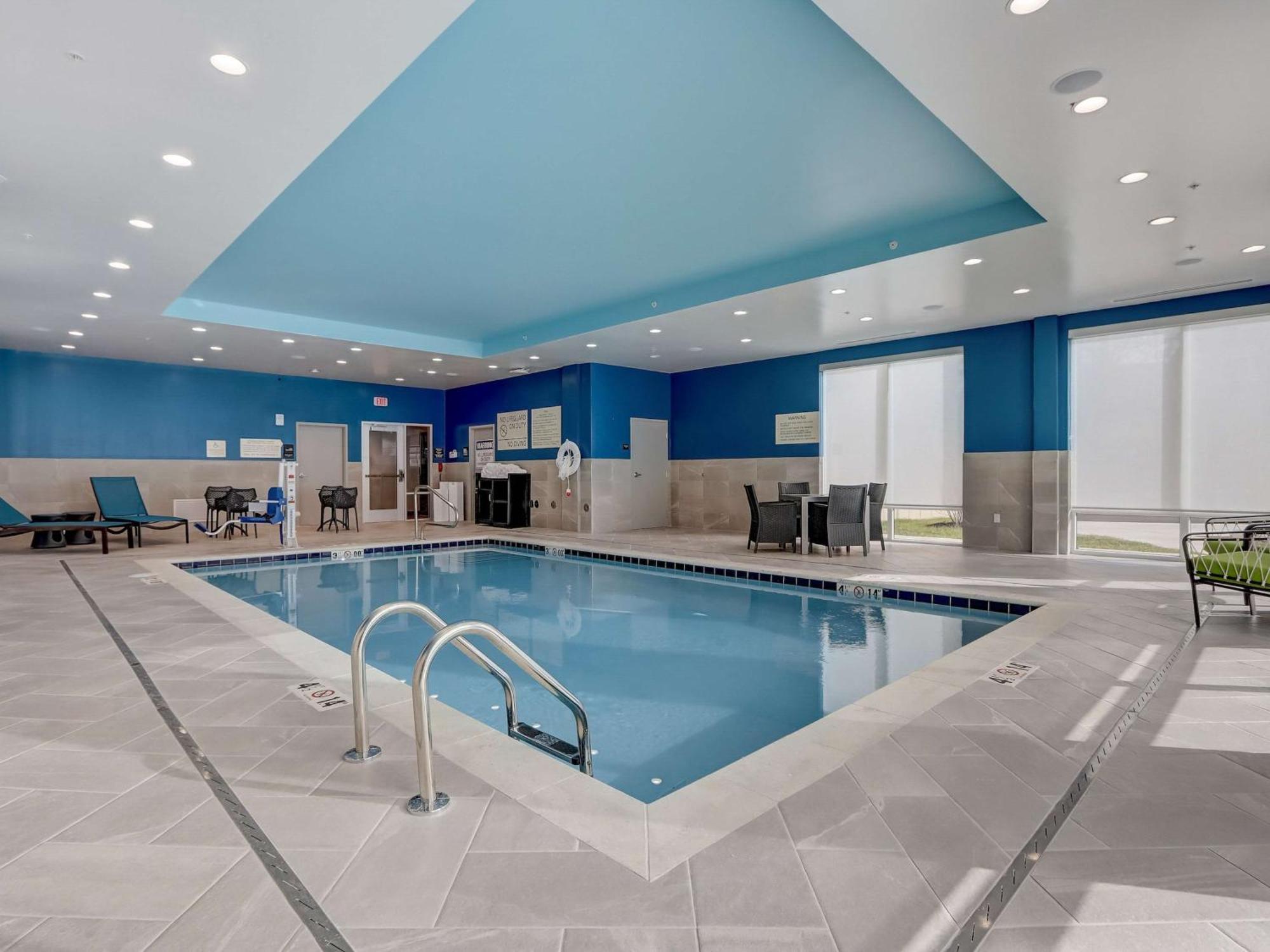 Hampton Inn & Suites Cincinnati Midtown Rookwood Ngoại thất bức ảnh
