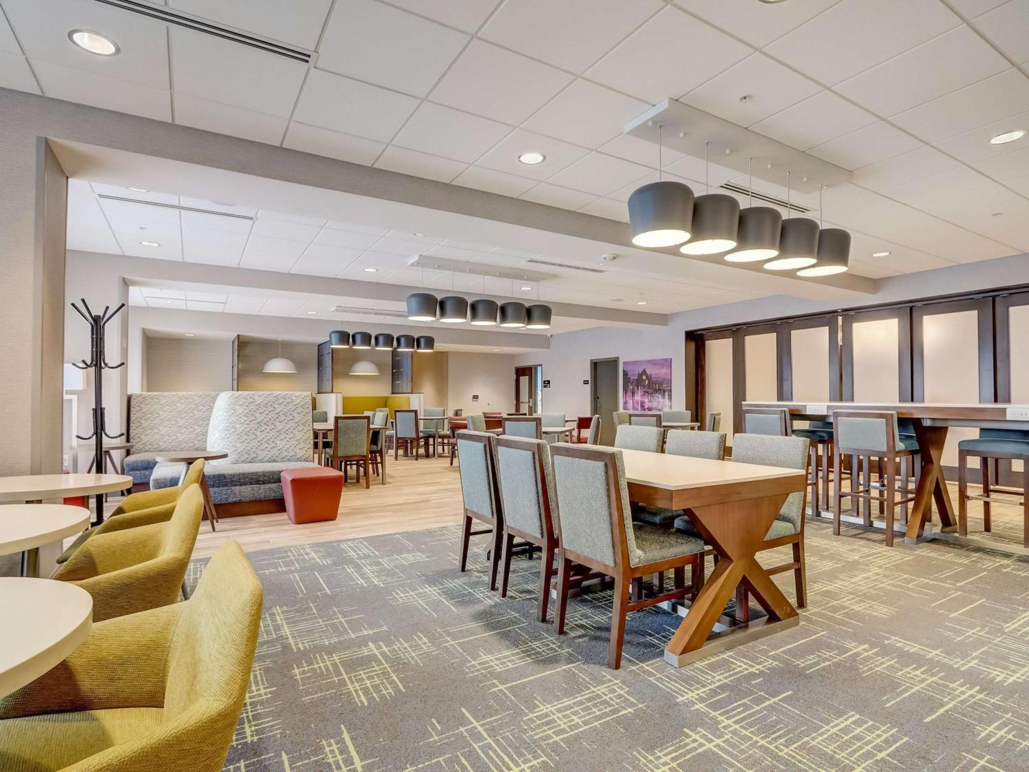 Hampton Inn & Suites Cincinnati Midtown Rookwood Ngoại thất bức ảnh